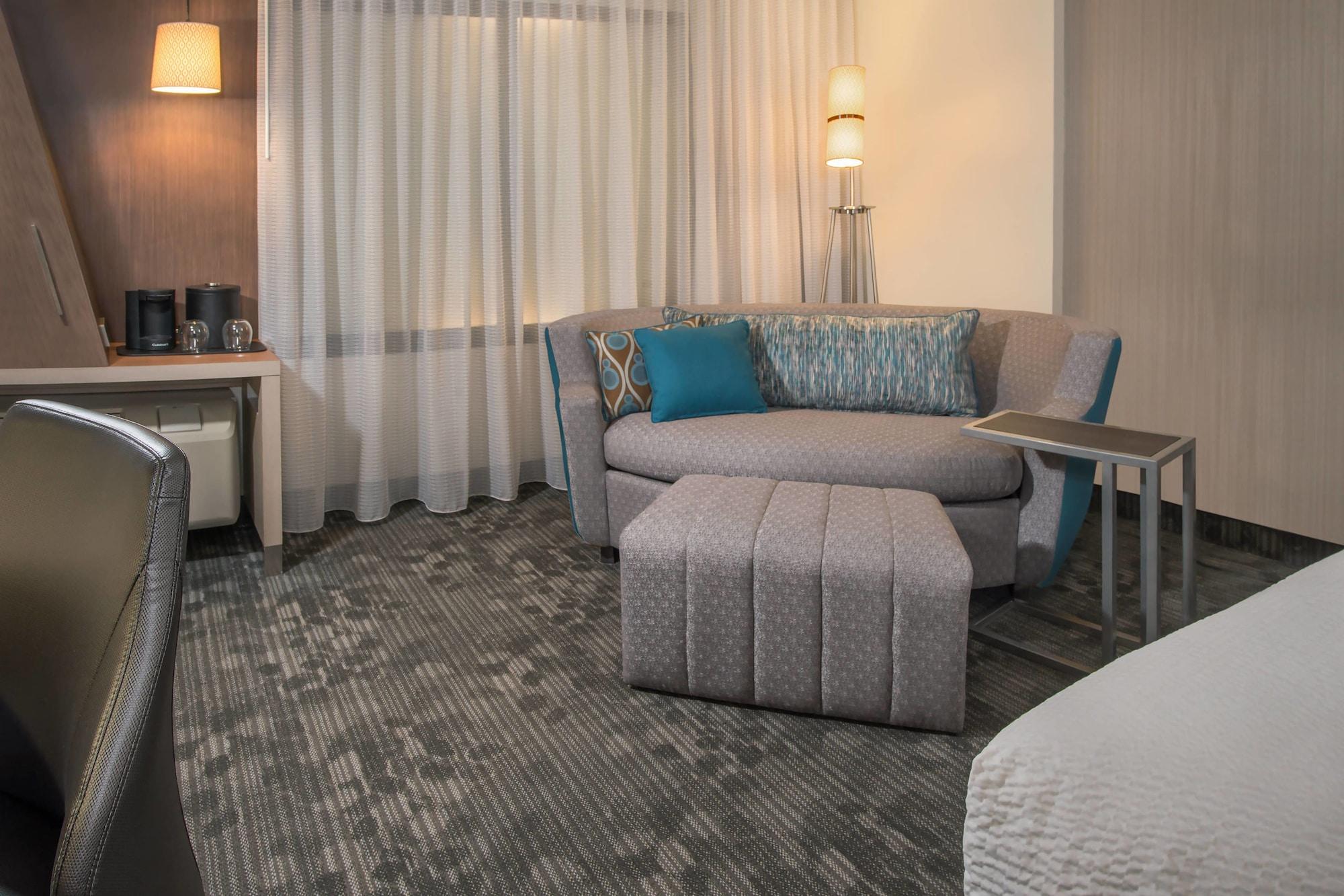 מלון Courtyard By Marriott Atlanta Alpharetta/Avalon Area מראה חיצוני תמונה